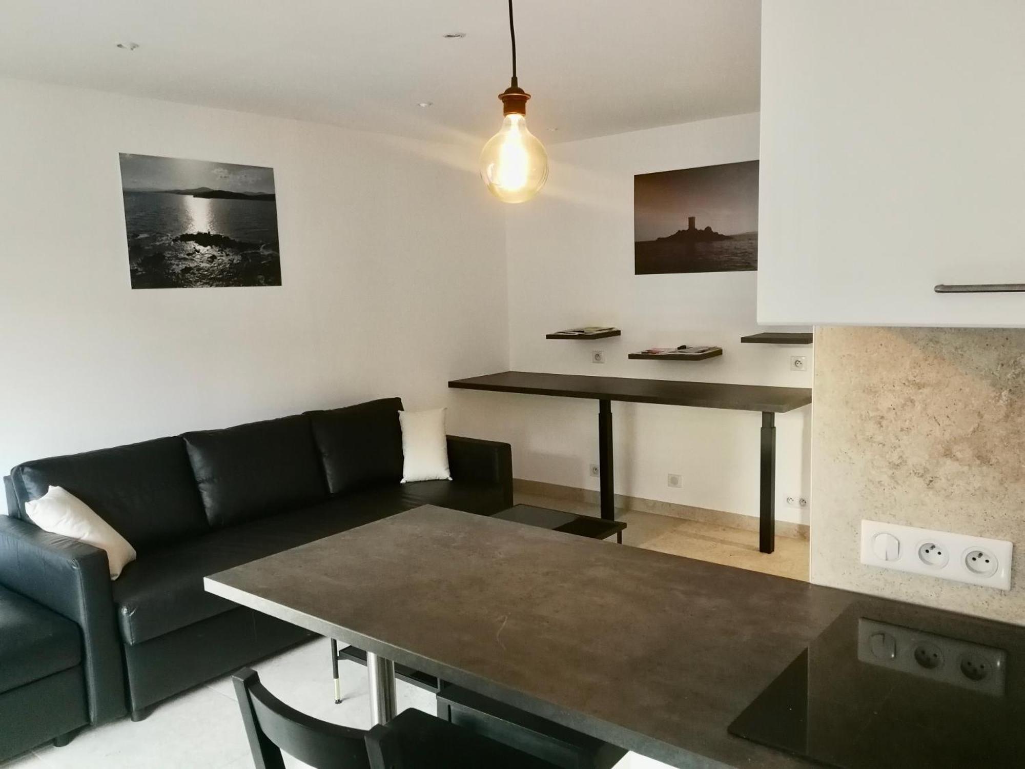 Grand Studio Standing Avec Terrasse Et Parking Sainte-Maxime Buitenkant foto